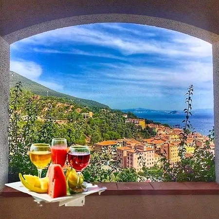 Marina Primo Piano Apartment *